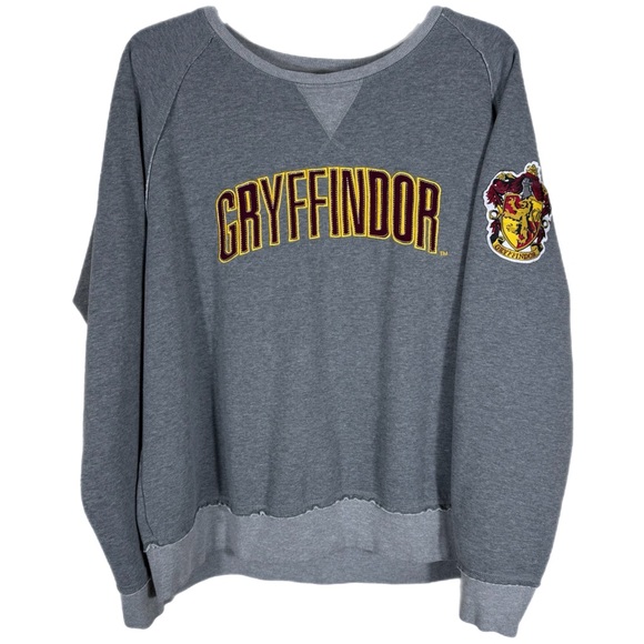Universal Studios Tops - Wizarding World Of Harry Potter Women’s Gryffindor Sweat Shirt 2X Hogwarts Gray